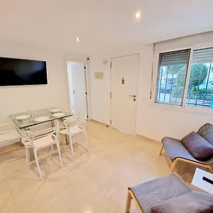 https://stella-maris-village-2bed.1costadelsol.com